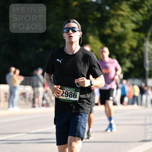 01.09.2024 - BARMER Alsterlauf Dr. Thomas Lammeyer http://msf.ph/oto/6893958 01.09.2024 09:29:08 Laufen 35, 2986 meine-sportfotos.de