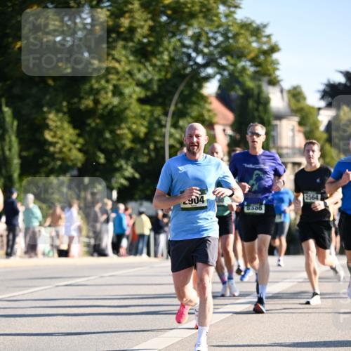 01.09.2024 - BARMER Alsterlauf Dr. Thomas Lammeyer http://msf.ph/oto/6893973 01.09.2024 09:29:10 Laufen 904, 5905, 2564 meine-sportfotos.de