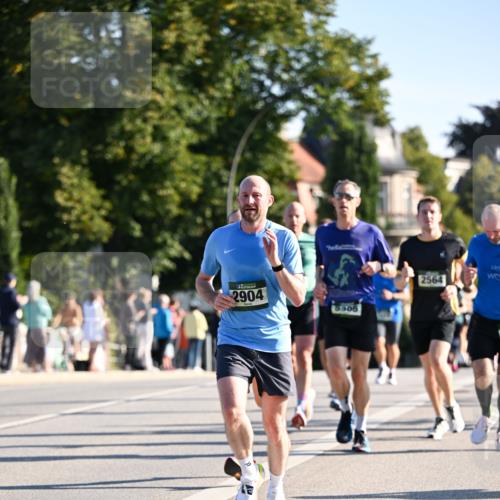 01.09.2024 - BARMER Alsterlauf Dr. Thomas Lammeyer http://msf.ph/oto/6893974 01.09.2024 09:29:10 Laufen 2904, 5506, 2564 meine-sportfotos.de