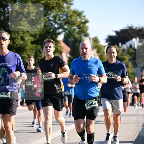 01.09.2024 - BARMER Alsterlauf Dr. Thomas Lammeyer http://msf.ph/oto/6893987 01.09.2024 09:29:12 Laufen 05, 4710, 25, 4623, 4846 meine-sportfotos.de