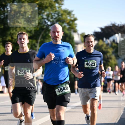 01.09.2024 - BARMER Alsterlauf Dr. Thomas Lammeyer http://msf.ph/oto/6893993 01.09.2024 09:29:13 Laufen 4623, 471, 135, 2564, 4846 meine-sportfotos.de