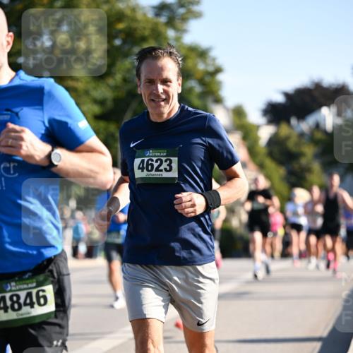 01.09.2024 - BARMER Alsterlauf Dr. Thomas Lammeyer http://msf.ph/oto/6894000 01.09.2024 09:29:14 Laufen 4623, 4846 meine-sportfotos.de