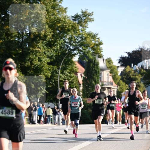 01.09.2024 - BARMER Alsterlauf Dr. Thomas Lammeyer http://msf.ph/oto/6894009 01.09.2024 09:29:16 Laufen 4589, 4002, 2306, 3280, 3525, 5062 meine-sportfotos.de