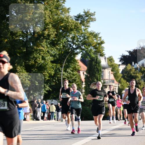 01.09.2024 - BARMER Alsterlauf Dr. Thomas Lammeyer http://msf.ph/oto/6894010 01.09.2024 09:29:16 Laufen 89, 400, 230, 280, 3525, 506 meine-sportfotos.de
