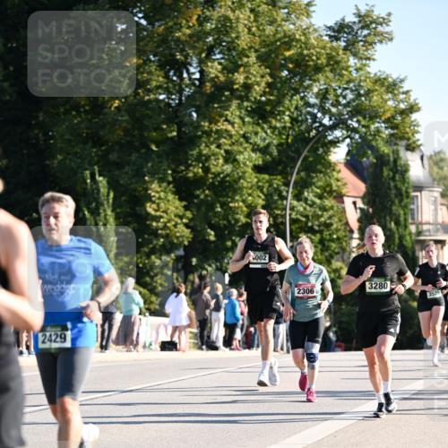 01.09.2024 - BARMER Alsterlauf Dr. Thomas Lammeyer http://msf.ph/oto/6894012 01.09.2024 09:29:16 Laufen 2429, 002, 2306, 3280, 3525 meine-sportfotos.de