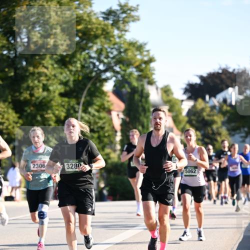 01.09.2024 - BARMER Alsterlauf Dr. Thomas Lammeyer http://msf.ph/oto/6894019 01.09.2024 09:29:17 Laufen 2306, 3280, 5062 meine-sportfotos.de