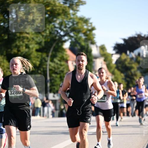 01.09.2024 - BARMER Alsterlauf Dr. Thomas Lammeyer http://msf.ph/oto/6894023 01.09.2024 09:29:18 Laufen 3280, 62 meine-sportfotos.de