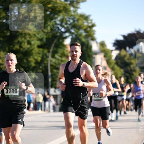 01.09.2024 - BARMER Alsterlauf Dr. Thomas Lammeyer http://msf.ph/oto/6894024 01.09.2024 09:29:18 Laufen 3280, 5062 meine-sportfotos.de