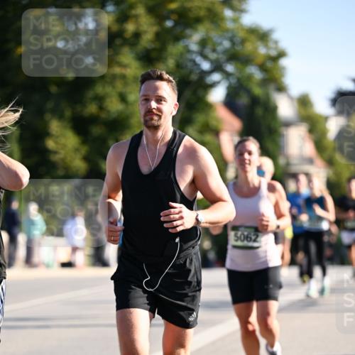 01.09.2024 - BARMER Alsterlauf Dr. Thomas Lammeyer http://msf.ph/oto/6894030 01.09.2024 09:29:19 Laufen 5062 meine-sportfotos.de