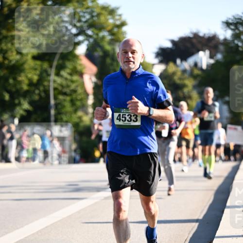 01.09.2024 - BARMER Alsterlauf Dr. Thomas Lammeyer http://msf.ph/oto/6894062 01.09.2024 09:29:25 Laufen 4533 meine-sportfotos.de