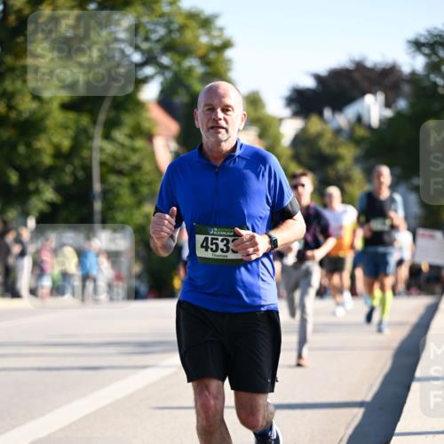 01.09.2024 - BARMER Alsterlauf Dr. Thomas Lammeyer http://msf.ph/oto/6894063 01.09.2024 09:29:25 Laufen 35, 4533 meine-sportfotos.de
