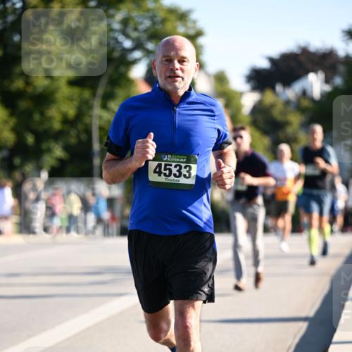 01.09.2024 - BARMER Alsterlauf Dr. Thomas Lammeyer http://msf.ph/oto/6894065 01.09.2024 09:29:25 Laufen 35, 4533 meine-sportfotos.de