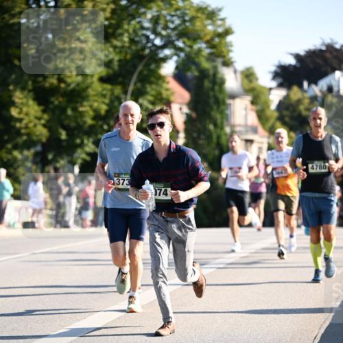 01.09.2024 - BARMER Alsterlauf Dr. Thomas Lammeyer http://msf.ph/oto/6894077 01.09.2024 09:29:27 Laufen 2373, 074, 4780 meine-sportfotos.de
