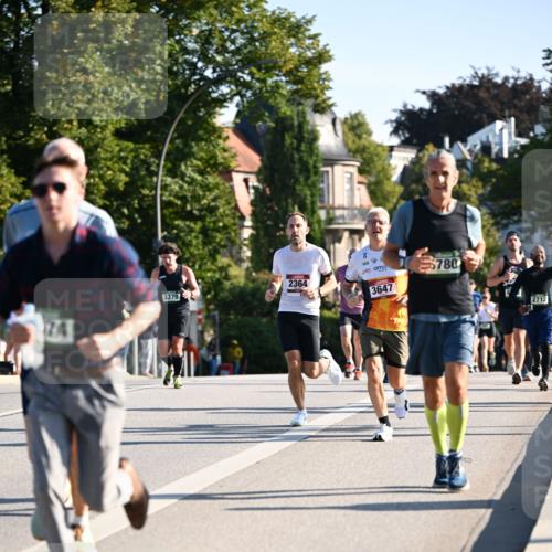 01.09.2024 - BARMER Alsterlauf Dr. Thomas Lammeyer http://msf.ph/oto/6894082 01.09.2024 09:29:28 Laufen 74, 3379, 2364, 3647, 780 meine-sportfotos.de