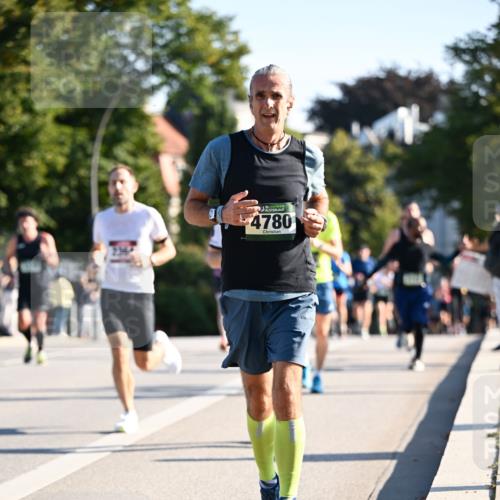 01.09.2024 - BARMER Alsterlauf Dr. Thomas Lammeyer http://msf.ph/oto/6894091 01.09.2024 09:29:29 Laufen 35, 4780 meine-sportfotos.de