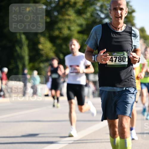 01.09.2024 - BARMER Alsterlauf Dr. Thomas Lammeyer http://msf.ph/oto/6894096 01.09.2024 09:29:30 Laufen 35, 4780 meine-sportfotos.de