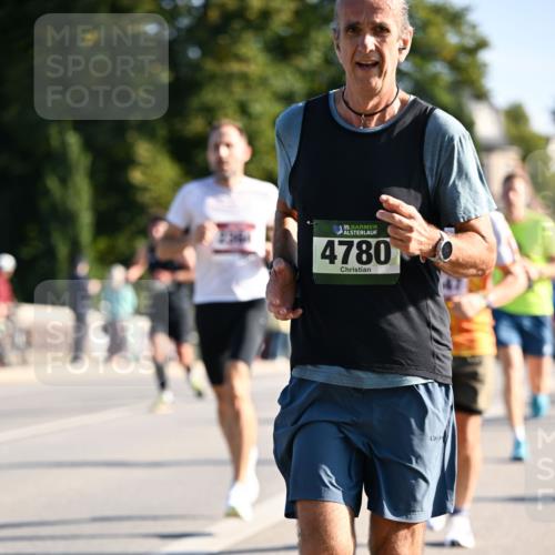 01.09.2024 - BARMER Alsterlauf Dr. Thomas Lammeyer http://msf.ph/oto/6894098 01.09.2024 09:29:30 Laufen 35, 4780 meine-sportfotos.de
