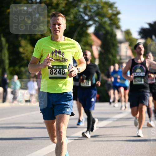 01.09.2024 - BARMER Alsterlauf Dr. Thomas Lammeyer http://msf.ph/oto/6894111 01.09.2024 09:29:33 Laufen 35, 8248 meine-sportfotos.de