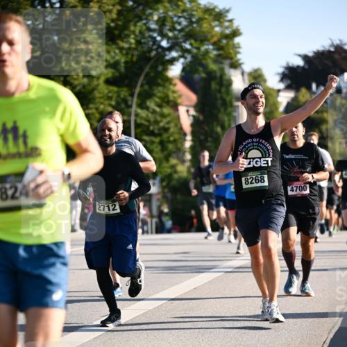 01.09.2024 - BARMER Alsterlauf Dr. Thomas Lammeyer http://msf.ph/oto/6894113 01.09.2024 09:29:33 Laufen 824, 2712, 8268, 4700 meine-sportfotos.de