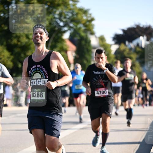 01.09.2024 - BARMER Alsterlauf Dr. Thomas Lammeyer http://msf.ph/oto/6894122 01.09.2024 09:29:34 Laufen 8268, 4700 meine-sportfotos.de