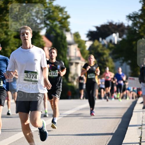 01.09.2024 - BARMER Alsterlauf Dr. Thomas Lammeyer http://msf.ph/oto/6894152 01.09.2024 09:29:39 Laufen 2, 3374, 3374, 4343 meine-sportfotos.de