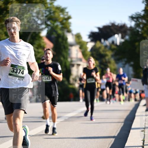 01.09.2024 - BARMER Alsterlauf Dr. Thomas Lammeyer http://msf.ph/oto/6894154 01.09.2024 09:29:39 Laufen 35, 3374, 3374, 4343 meine-sportfotos.de