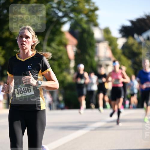 01.09.2024 - BARMER Alsterlauf Dr. Thomas Lammeyer http://msf.ph/oto/6894176 01.09.2024 09:29:43 Laufen 4686 meine-sportfotos.de