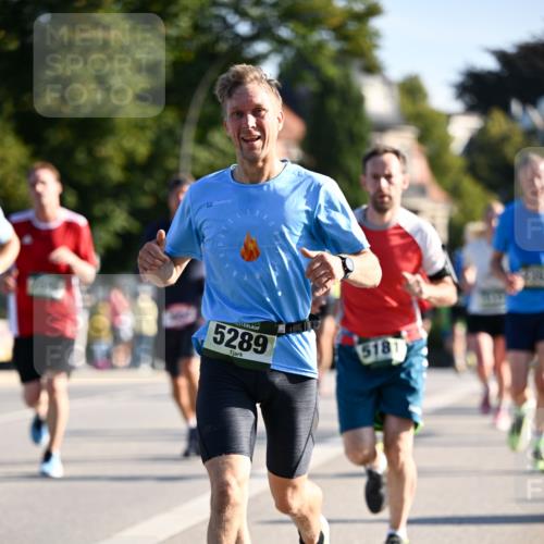01.09.2024 - BARMER Alsterlauf Dr. Thomas Lammeyer http://msf.ph/oto/6894219 01.09.2024 09:29:52 Laufen 5289, 5181 meine-sportfotos.de
