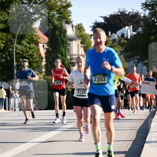 01.09.2024 - BARMER Alsterlauf Dr. Thomas Lammeyer http://msf.ph/oto/6894227 01.09.2024 09:29:53 Laufen 4272, 4650, 3133, 2353, 2017, 4629 meine-sportfotos.de