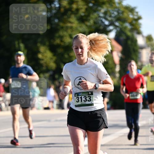 01.09.2024 - BARMER Alsterlauf Dr. Thomas Lammeyer http://msf.ph/oto/6894245 01.09.2024 09:29:56 Laufen 35, 3133 meine-sportfotos.de