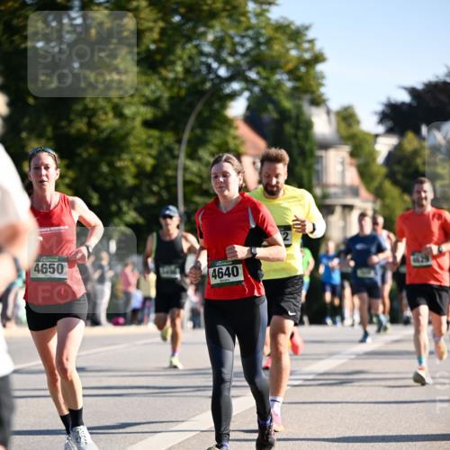 01.09.2024 - BARMER Alsterlauf Dr. Thomas Lammeyer http://msf.ph/oto/6894249 01.09.2024 09:29:56 Laufen 4650, 4640 meine-sportfotos.de