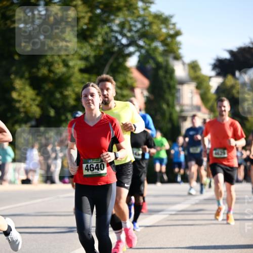 01.09.2024 - BARMER Alsterlauf Dr. Thomas Lammeyer http://msf.ph/oto/6894254 01.09.2024 09:29:57 Laufen 4640, 4629 meine-sportfotos.de