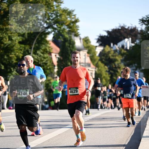 01.09.2024 - BARMER Alsterlauf Dr. Thomas Lammeyer http://msf.ph/oto/6894261 01.09.2024 09:29:58 Laufen 4246, 4629, 2297 meine-sportfotos.de