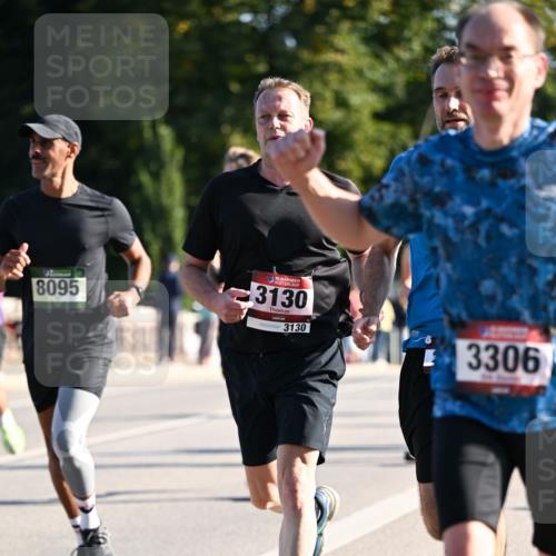 01.09.2024 - BARMER Alsterlauf Dr. Thomas Lammeyer http://msf.ph/oto/6894316 01.09.2024 09:30:07 Laufen 8095, 35, 3130, 3130, 3306 meine-sportfotos.de