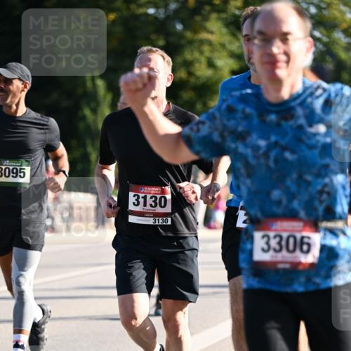 01.09.2024 - BARMER Alsterlauf Dr. Thomas Lammeyer http://msf.ph/oto/6894317 01.09.2024 09:30:07 Laufen 095, 35, 3130, 3130, 3306 meine-sportfotos.de