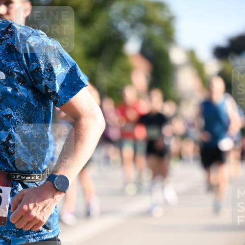 01.09.2024 - BARMER Alsterlauf Dr. Thomas Lammeyer http://msf.ph/oto/6894319 01.09.2024 09:30:08 Laufen  meine-sportfotos.de
