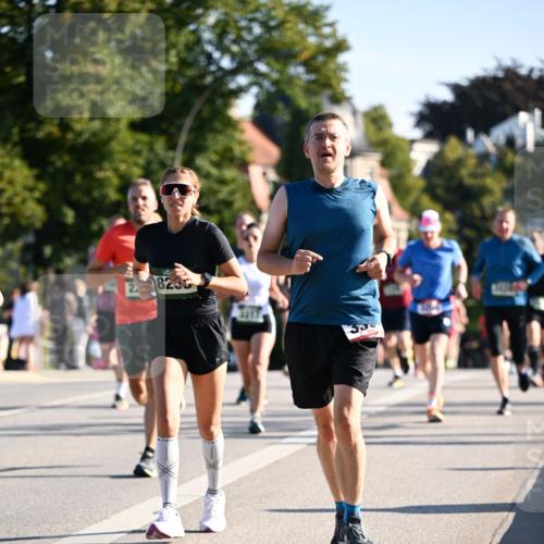01.09.2024 - BARMER Alsterlauf Dr. Thomas Lammeyer http://msf.ph/oto/6894325 01.09.2024 09:30:09 Laufen 823 meine-sportfotos.de