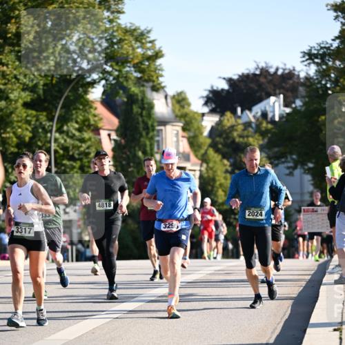 01.09.2024 - BARMER Alsterlauf Dr. Thomas Lammeyer http://msf.ph/oto/6894336 01.09.2024 09:30:10 Laufen 3317, 4818, 3295, 2024, 201 meine-sportfotos.de