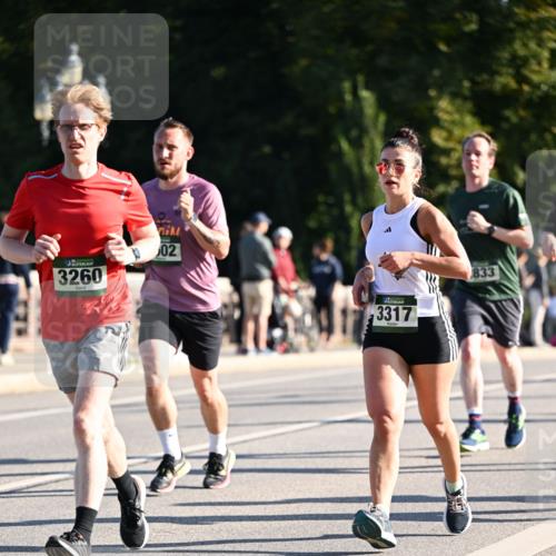 01.09.2024 - BARMER Alsterlauf Dr. Thomas Lammeyer http://msf.ph/oto/6894346 01.09.2024 09:30:12 Laufen 3260, 02, 3317, 833 meine-sportfotos.de