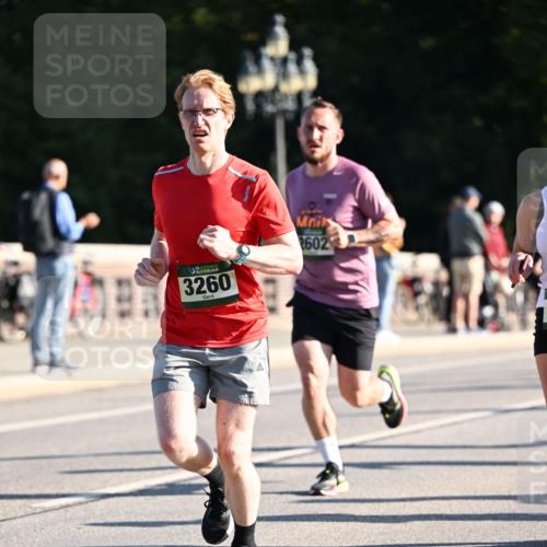 01.09.2024 - BARMER Alsterlauf Dr. Thomas Lammeyer http://msf.ph/oto/6894348 01.09.2024 09:30:12 Laufen 3260, 2602 meine-sportfotos.de