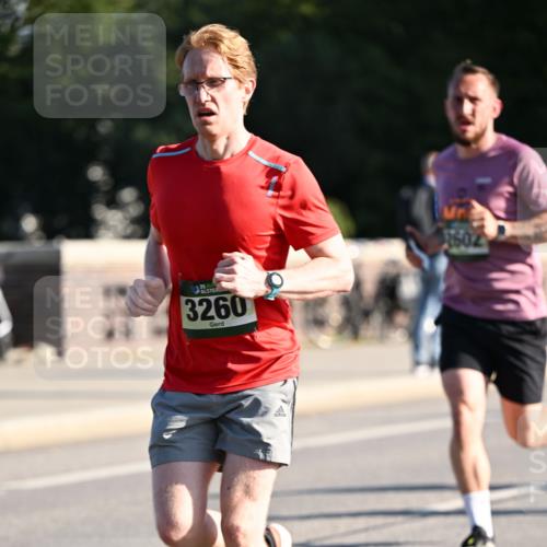 01.09.2024 - BARMER Alsterlauf Dr. Thomas Lammeyer http://msf.ph/oto/6894354 01.09.2024 09:30:13 Laufen 35, 3260, 2602 meine-sportfotos.de