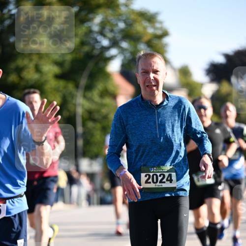 01.09.2024 - BARMER Alsterlauf Dr. Thomas Lammeyer http://msf.ph/oto/6894359 01.09.2024 09:30:14 Laufen 35, 2024 meine-sportfotos.de