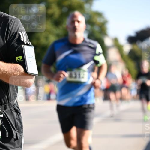 01.09.2024 - BARMER Alsterlauf Dr. Thomas Lammeyer http://msf.ph/oto/6894376 01.09.2024 09:30:17 Laufen  meine-sportfotos.de