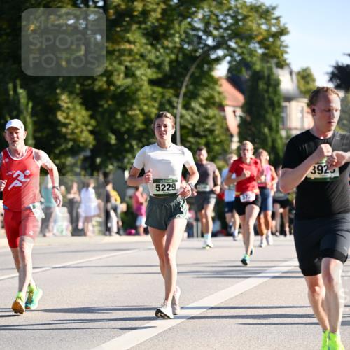 01.09.2024 - BARMER Alsterlauf Dr. Thomas Lammeyer http://msf.ph/oto/6894393 01.09.2024 09:30:19 Laufen 5229, 3925 meine-sportfotos.de