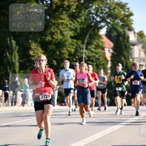 01.09.2024 - BARMER Alsterlauf Dr. Thomas Lammeyer http://msf.ph/oto/6894410 01.09.2024 09:30:22 Laufen 3720, 8335, 40 meine-sportfotos.de