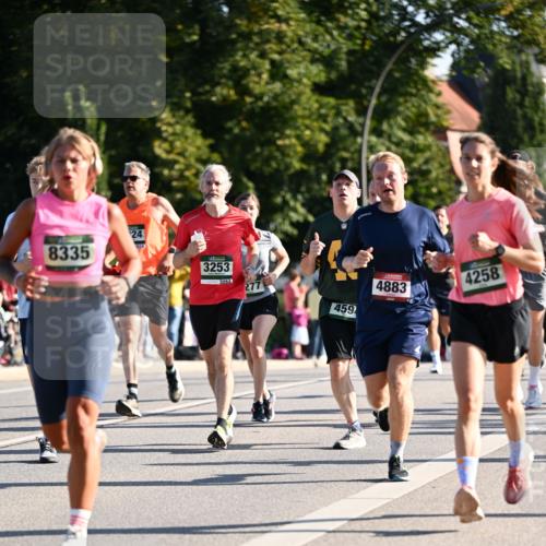 01.09.2024 - BARMER Alsterlauf Dr. Thomas Lammeyer http://msf.ph/oto/6894424 01.09.2024 09:30:24 Laufen 8335, 24, 3253, 3253, 277, 459, 4883, 4258 meine-sportfotos.de