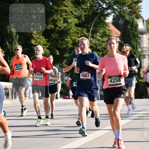 01.09.2024 - BARMER Alsterlauf Dr. Thomas Lammeyer http://msf.ph/oto/6894426 01.09.2024 09:30:25 Laufen 4824, 4824, 3253, 3253, 277, 4, 4883, 4258 meine-sportfotos.de