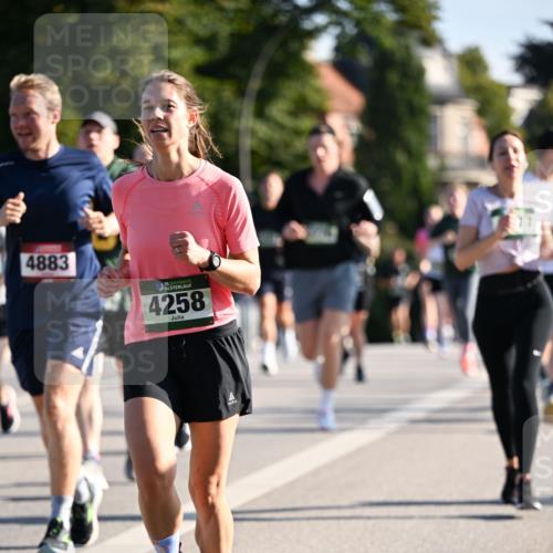 01.09.2024 - BARMER Alsterlauf Dr. Thomas Lammeyer http://msf.ph/oto/6894434 01.09.2024 09:30:26 Laufen 4883, 5, 4258 meine-sportfotos.de