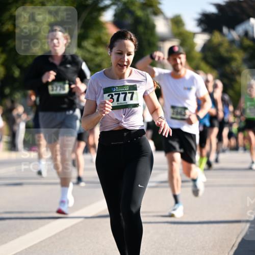 01.09.2024 - BARMER Alsterlauf Dr. Thomas Lammeyer http://msf.ph/oto/6894442 01.09.2024 09:30:27 Laufen 3776, 5, 3777 meine-sportfotos.de