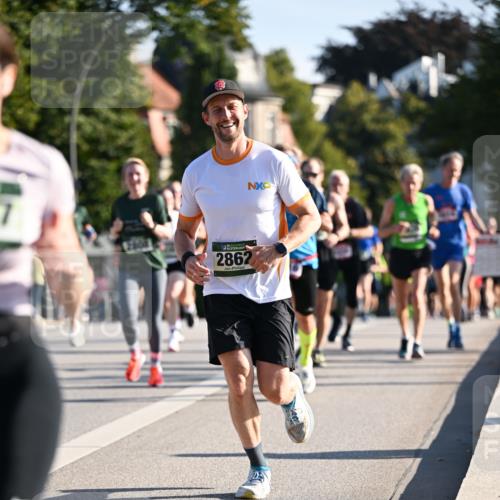 01.09.2024 - BARMER Alsterlauf Dr. Thomas Lammeyer http://msf.ph/oto/6894446 01.09.2024 09:30:28 Laufen 2862 meine-sportfotos.de